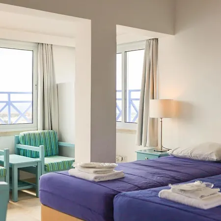 アクシオテア ホテル 2*