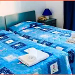 فندق أكسيوثيا 2*