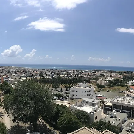 Hotel Axiothea Paphos