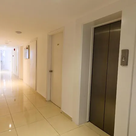 Hotel Axiothea 2*