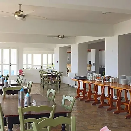 Axiothea Hotel Paphos