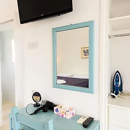 Axiothea Hotel Paphos