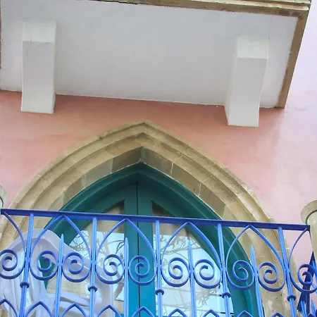 Axiothea Hotel 2*